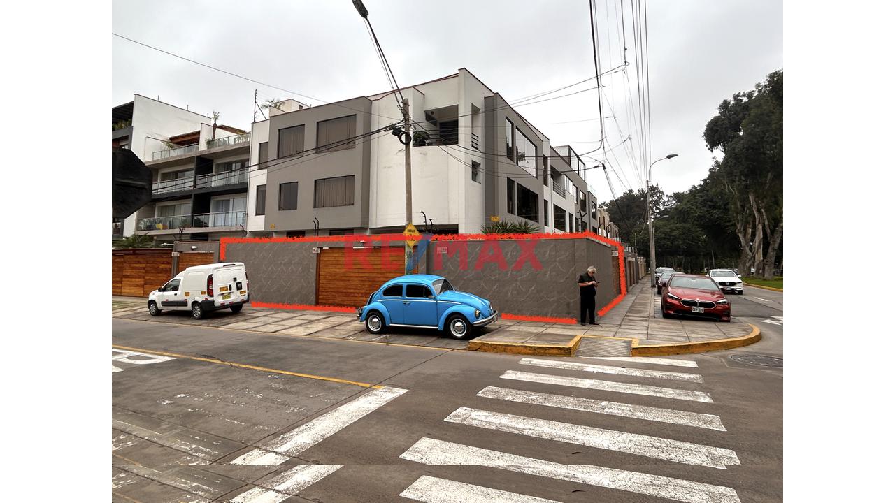 Vendo Departamento En Primer Piso Frente Al Pentagonito 235.4 M2 (04 Cocheras) — foto 10