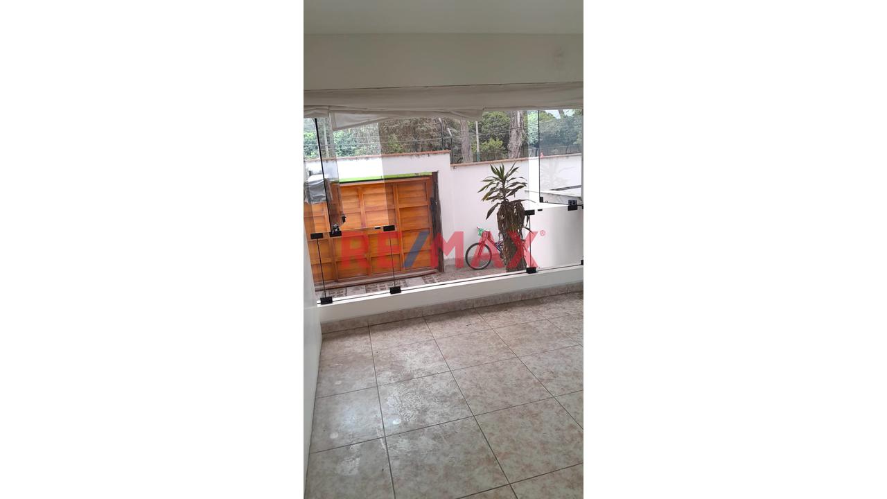 Vendo Departamento En Primer Piso Frente Al Pentagonito 235.4 M2 (04 Cocheras) — foto 3