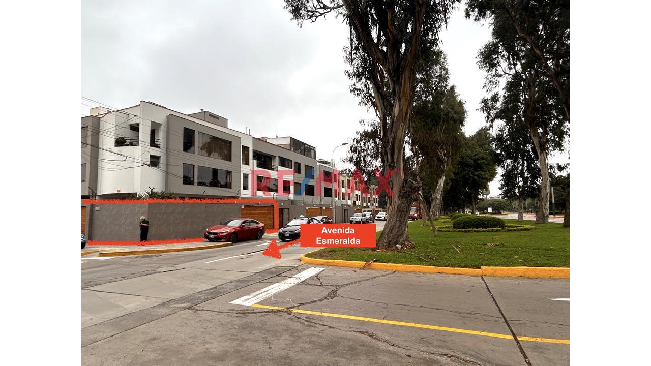 Vendo Departamento En Primer Piso Frente Al Pentagonito 235.4 M2 (04 Cocheras) — foto 11