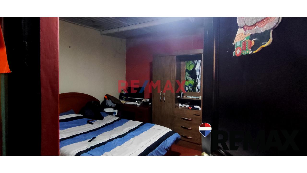 Se Vende Casa Como Terreno En San Juan De Miraflores - 4