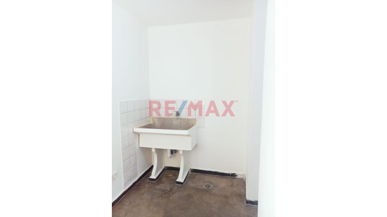 🏢 ¡Oportunidad! Departamento En 4To Piso Con Vista Externa – Av. Malecón Miguel Checa 353 – Horizonte Zárate, Sjl 🌟 — foto 9