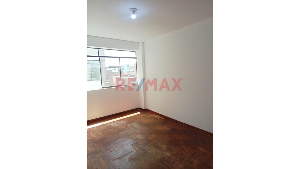 🏢 ¡Oportunidad! Departamento En 4To Piso Con Vista Externa – Av. Malecón Miguel Checa 353 – Horizonte Zárate, Sjl 🌟 — foto 5