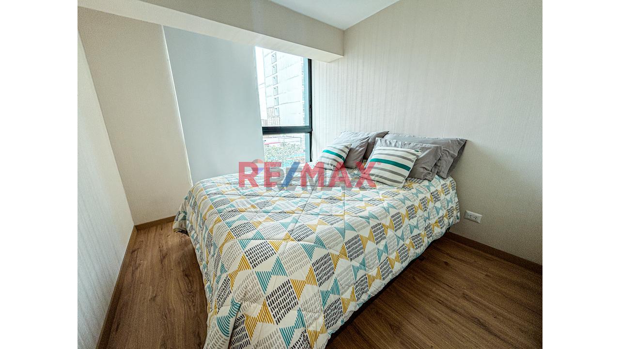 Venta De Moderno Departamento Con Vista A La Ciudad - Surquillo — foto 7