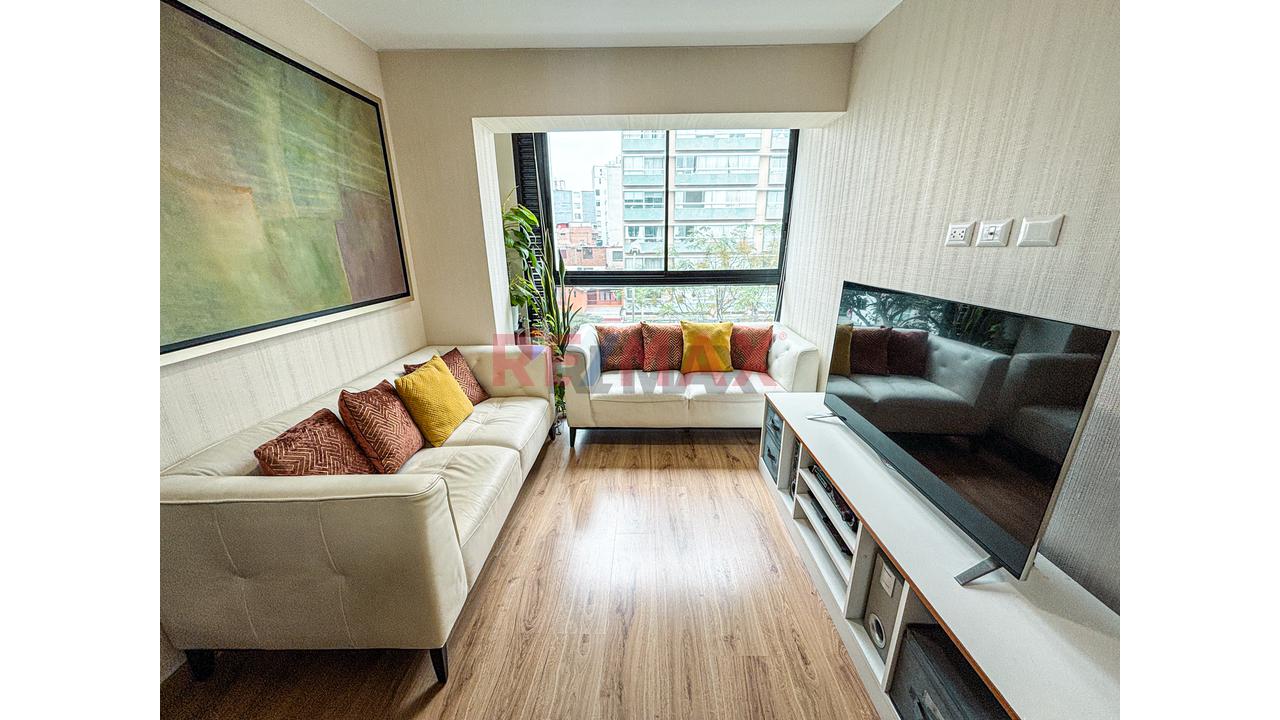 Venta De Moderno Departamento Con Vista A La Ciudad - Surquillo