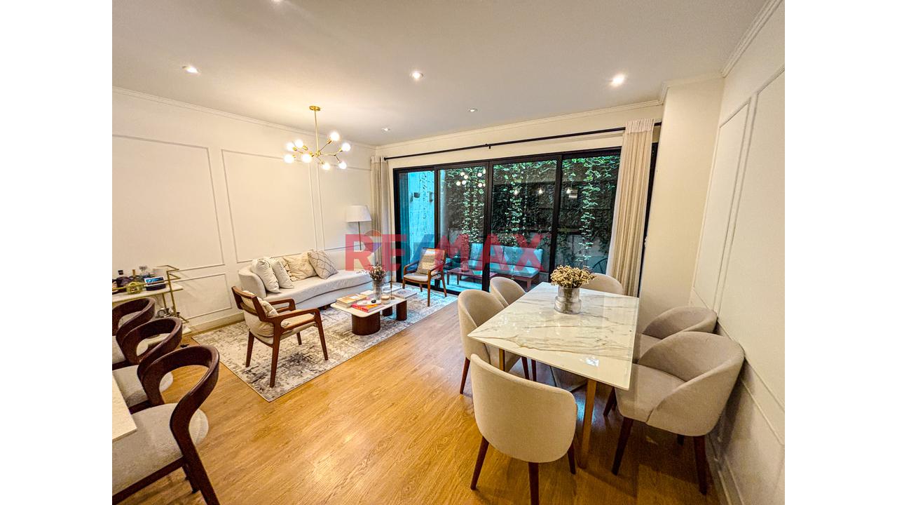En Venta – Exclusivo Dúplex En Calle Francia, Miraflores, Primer Piso.  Zona Residencial Privilegiada, A Pasos Del Malecón