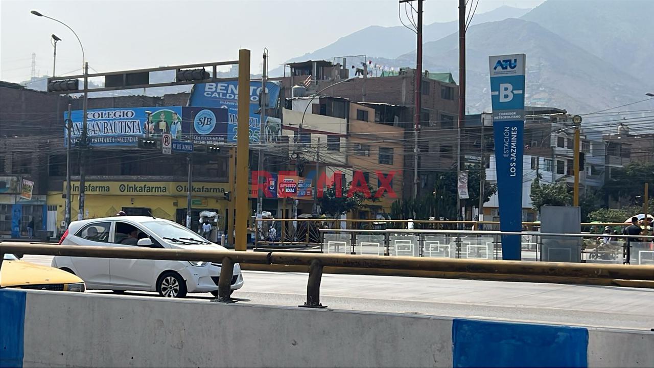 Alquilo Local Comercial Av. Tupac Amaru - 10