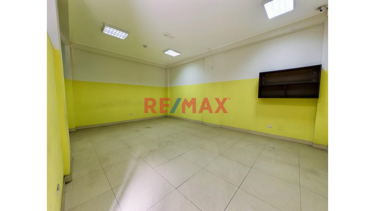 Venta De Edificio De 4 Pisos, Chaclacayo, 974 M2 — foto 14