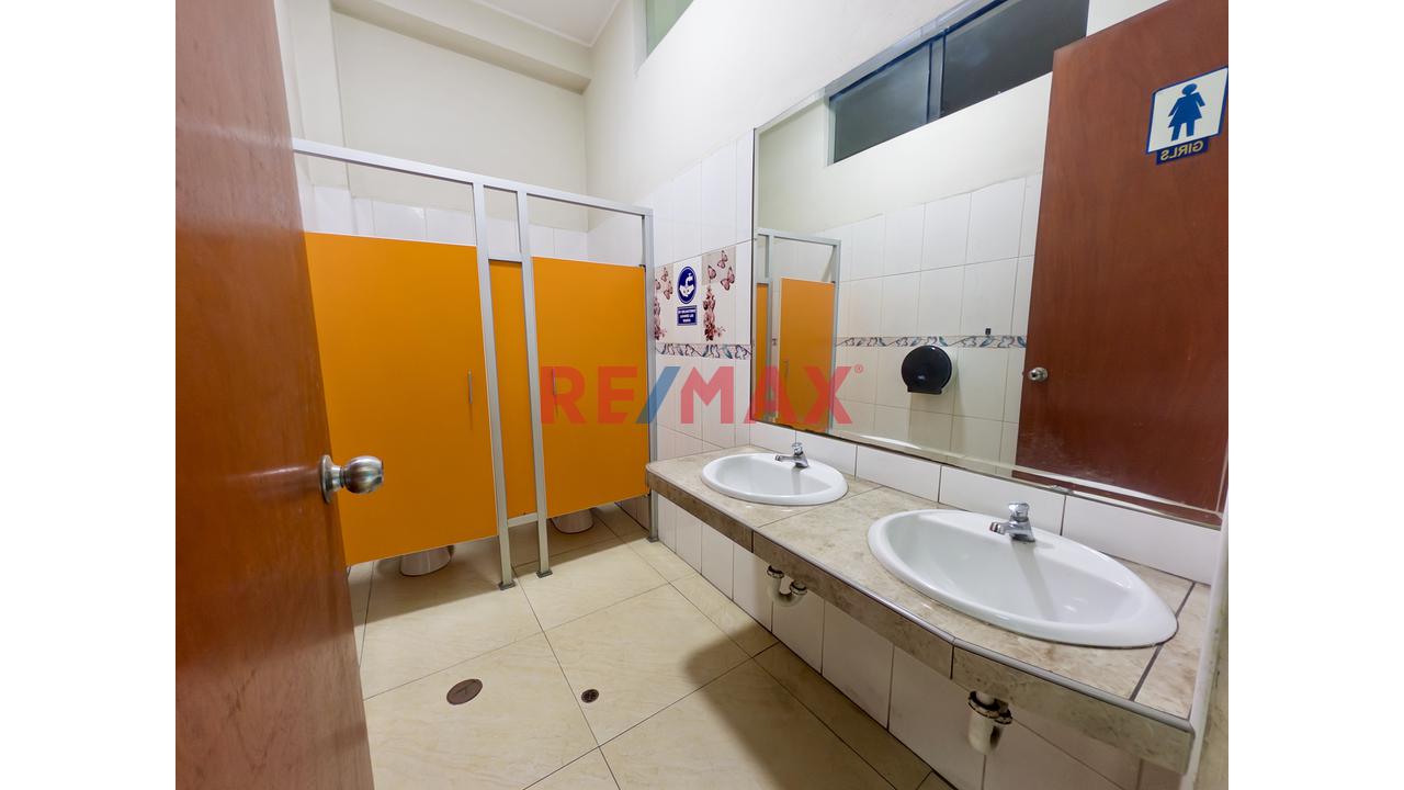 Venta De Edificio De 4 Pisos, Chaclacayo, 974 M2 — foto 9