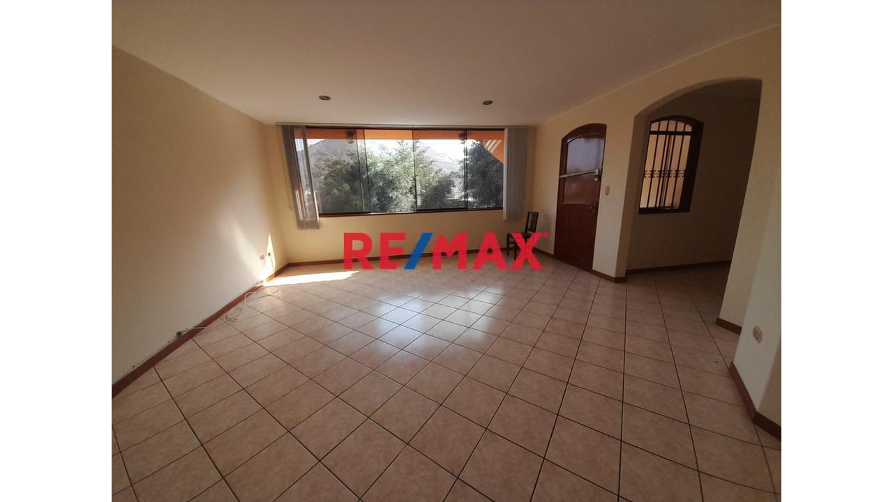 250,000 Dolares. Remanso La Molina Venta Flat Con Aires Y Cochera