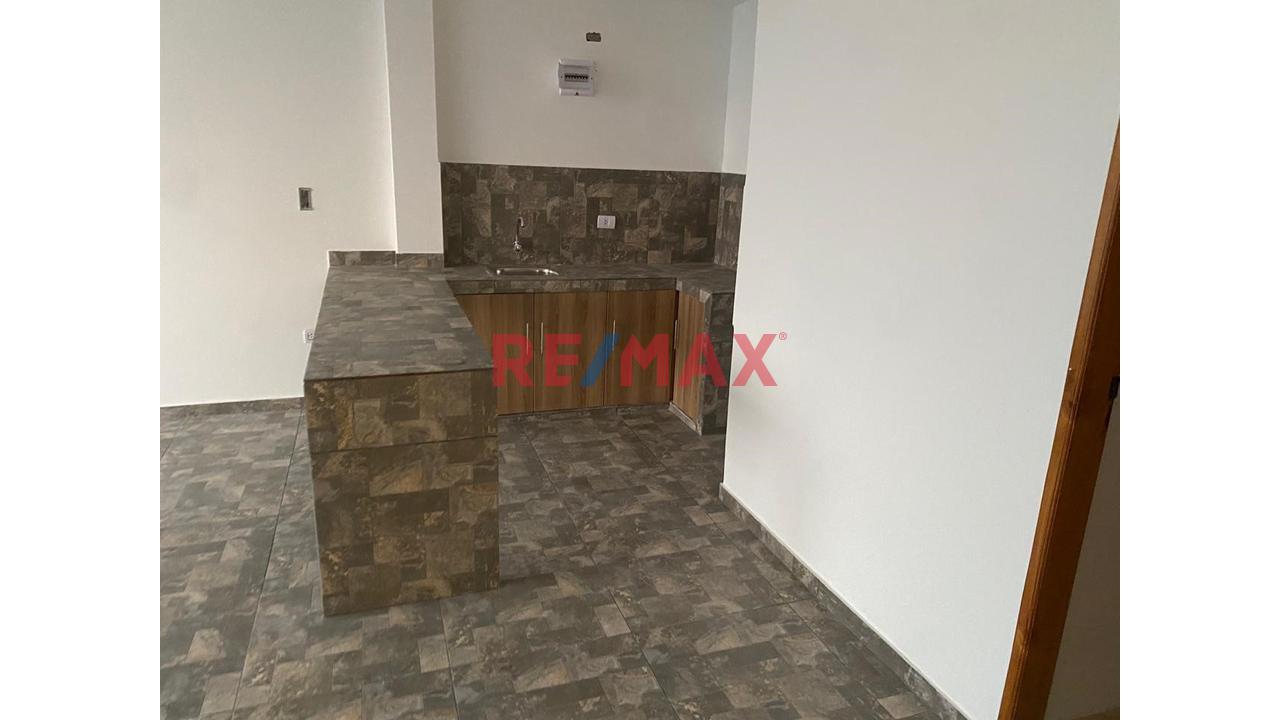 Edificio Moderno En Venta San Bartolo: 7 Dptos. Ideal Inversión - 3