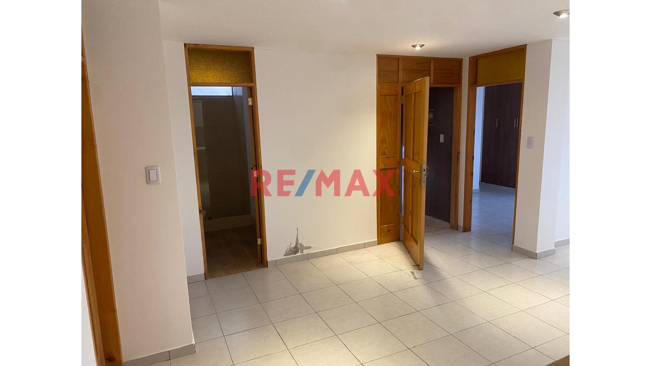 Edificio Moderno En Venta San Bartolo: 7 Dptos. Ideal Inversión - 7