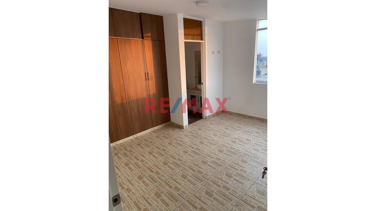 Edificio Moderno En Venta San Bartolo: 7 Dptos. Ideal Inversión - 17