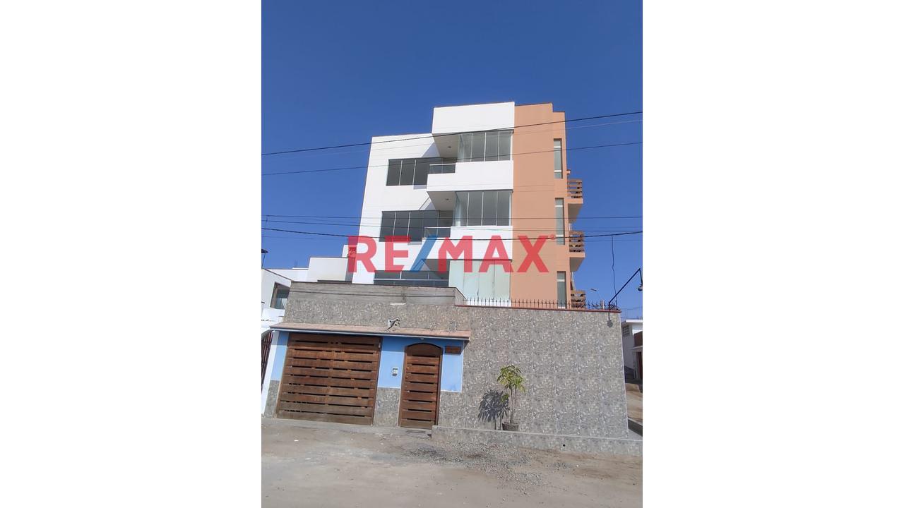 Edificio Moderno En Venta San Bartolo: 7 Dptos. Ideal Inversión - 1