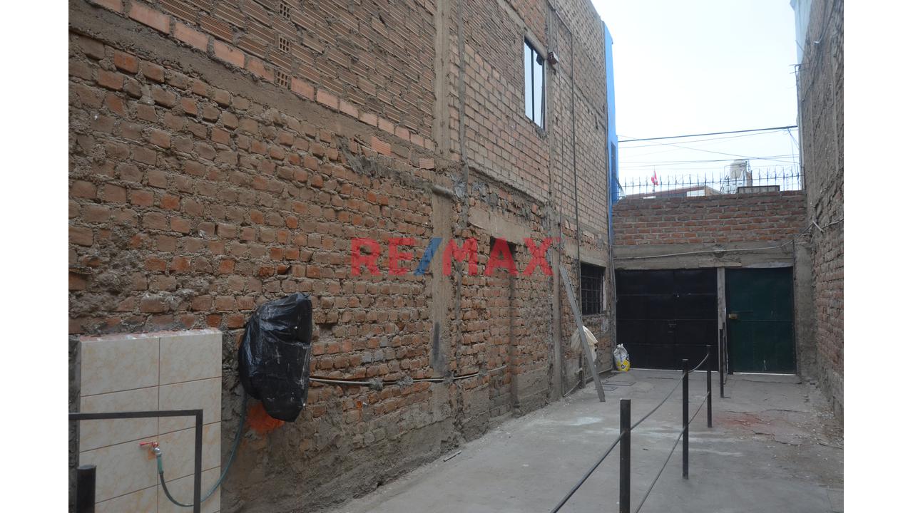 Casa En Venta De 3 Pisos En Smp - 13