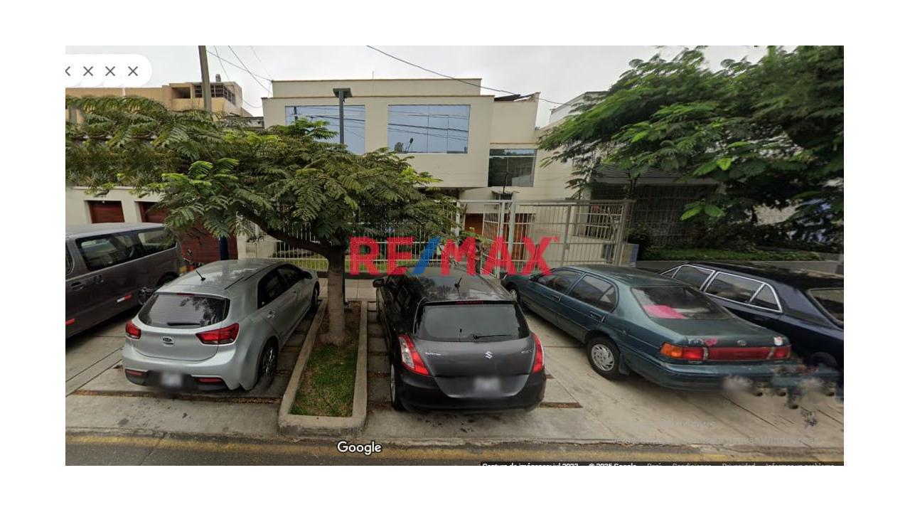Se Alquila Oficina De 28 M2  En San Isidro
