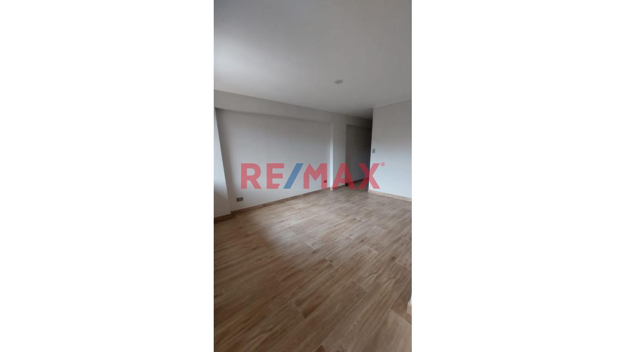 Venta Departamento De 162M2 Alt. Cdra 6 De Roca Bologña Miraflores — foto 12
