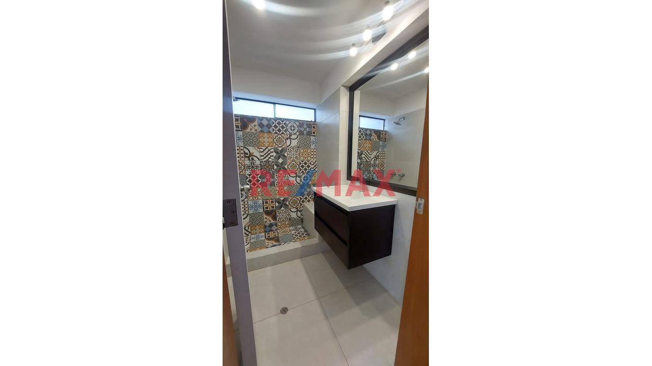 Venta Departamento De 162M2 Alt. Cdra 6 De Roca Bologña Miraflores — foto 6