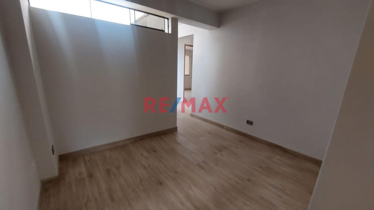 Venta Departamento De 162M2 Alt. Cdra 6 De Roca Bologña Miraflores — foto 3