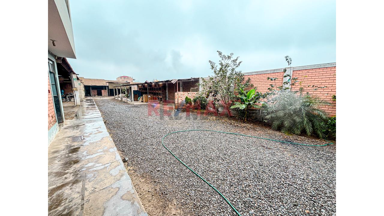 Almacen Con Oficinas Y Patio De Maniobras -1000 M2 (Uso Industrial Ligero/Logistico) - 18