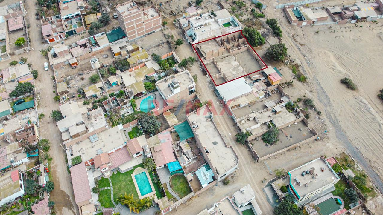 Venta De Amplio Terreno 895Mts Más 600 Mts De Retiro Municipal - 19