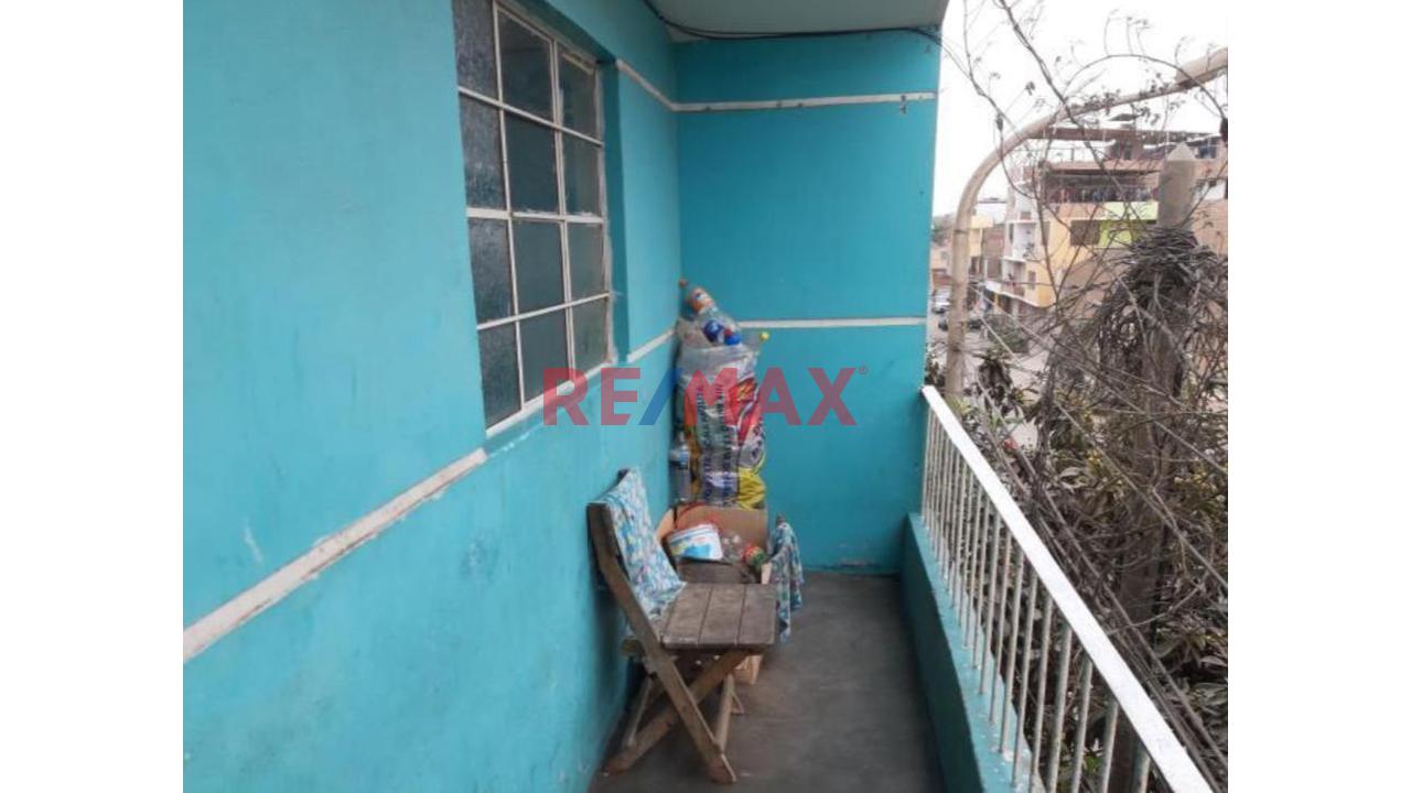 Venta De Casa A Pasos Estacion Jamaica Y Parque Sinchi Roca En Comas - 12