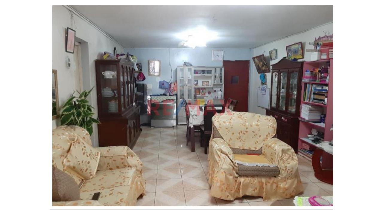 Venta De Casa A Pasos Estacion Jamaica Y Parque Sinchi Roca En Comas - 4