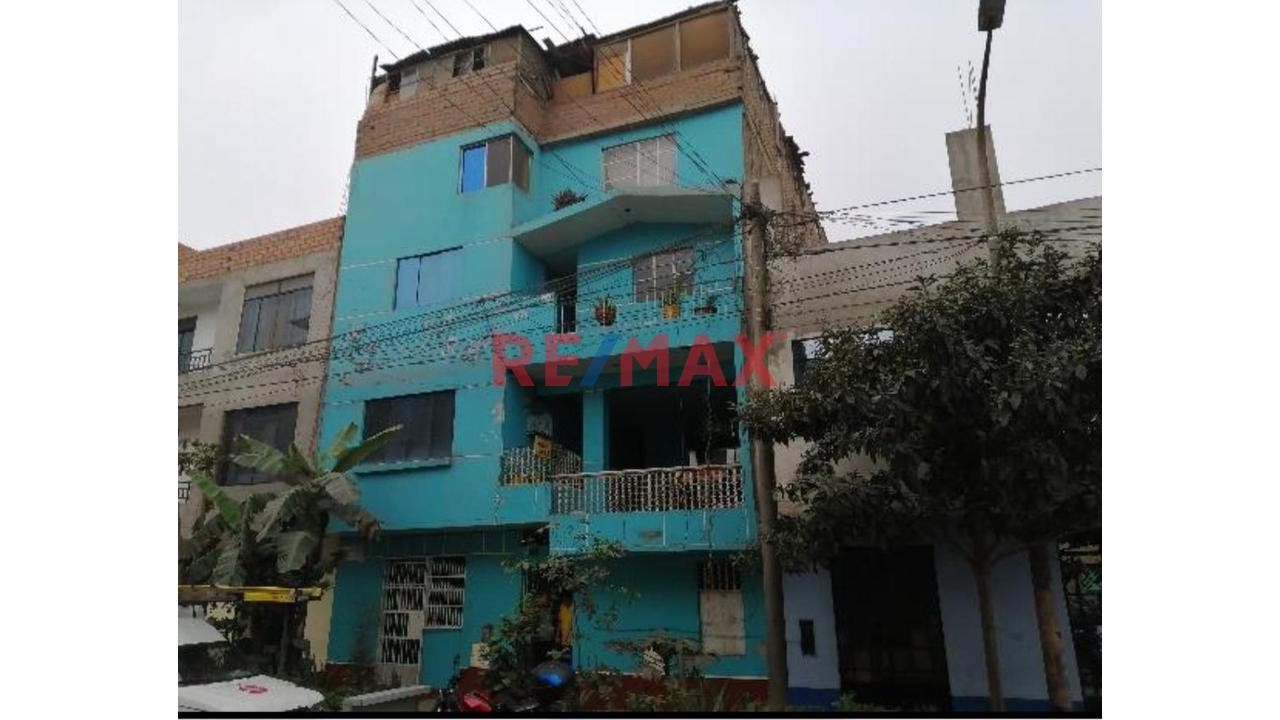 Venta De Casa A Pasos Estacion Jamaica Y Parque Sinchi Roca En Comas - 1