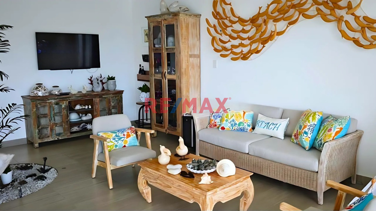Hermosa Casa De Playa En  Lobos Km 127 - Frente Al Mar - En Perfecto Estado — foto 3