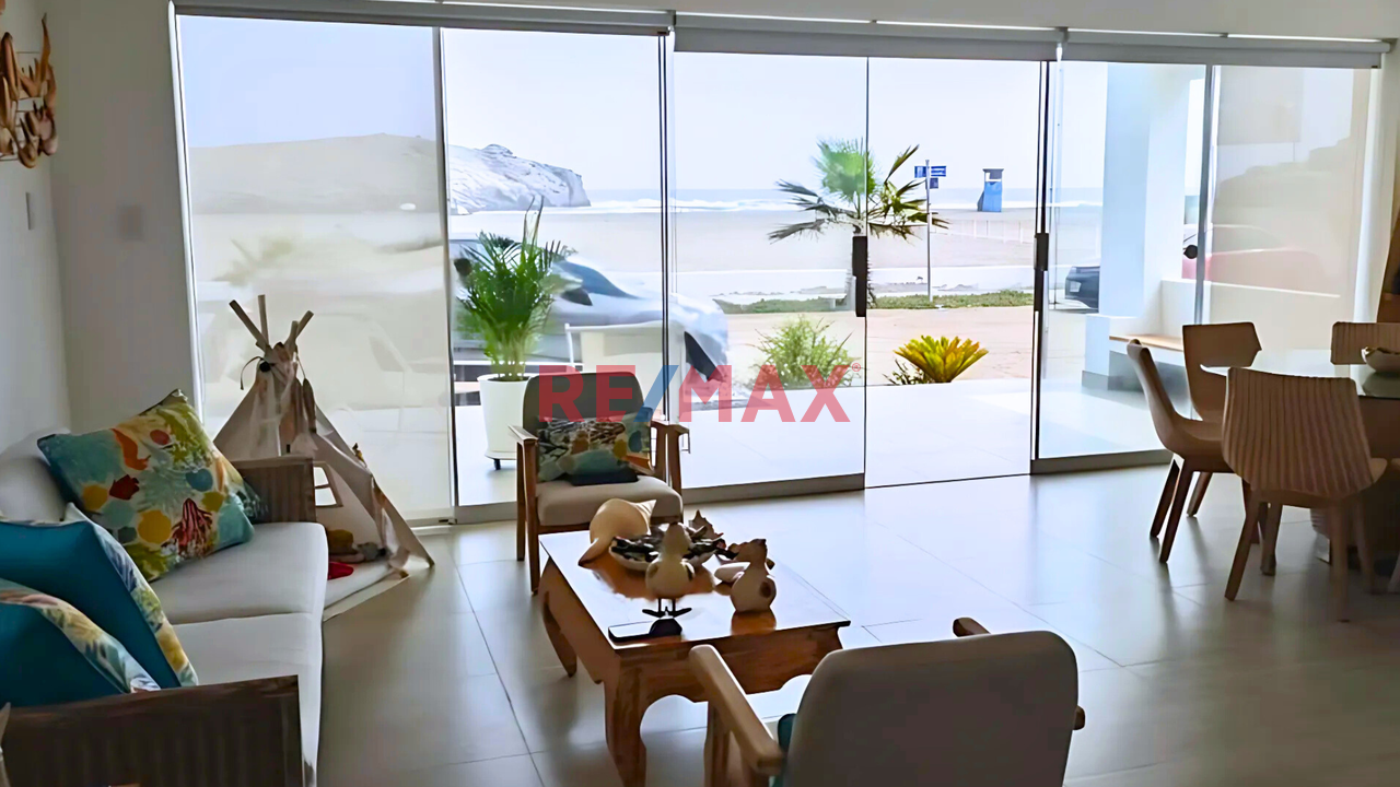 Hermosa Casa De Playa En  Lobos Km 127 - Frente Al Mar - En Perfecto Estado — foto 5