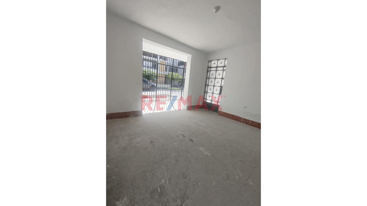 Alquiler De Local Comercial 72M2 En Primer Piso De Estreno - 3