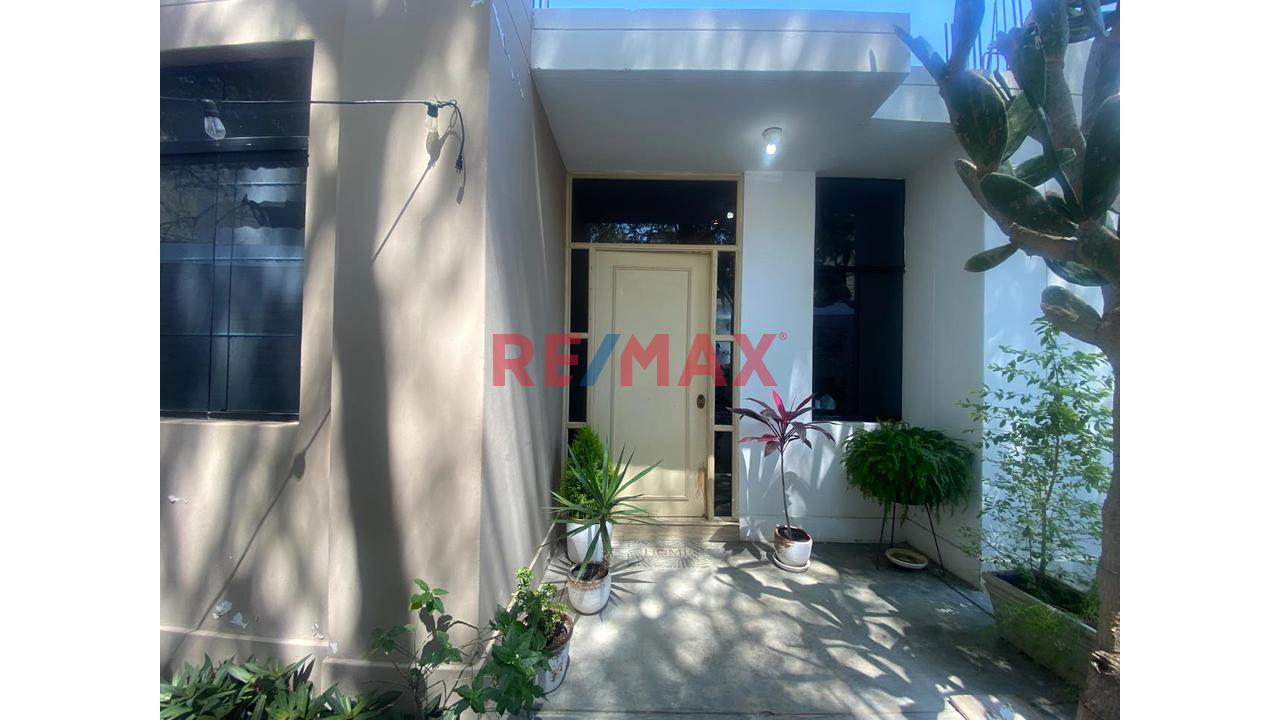 Casa En Venta En Urb. Miraflores — foto 3