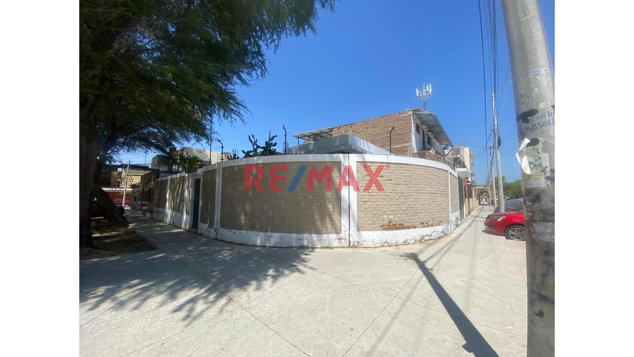 Casa En Venta En Urb. Miraflores — foto 2