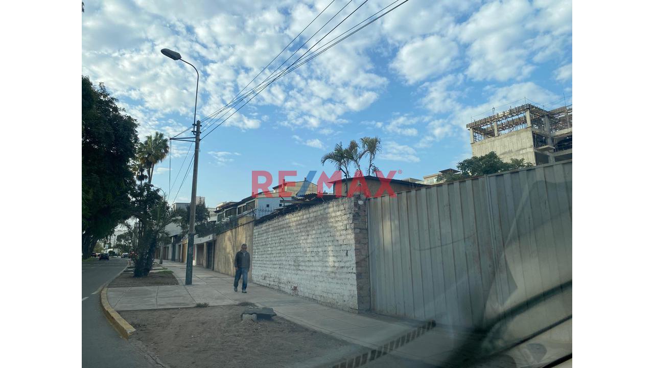 Vendo Casa Como Terreno En Surco - Chacarrilla - 5