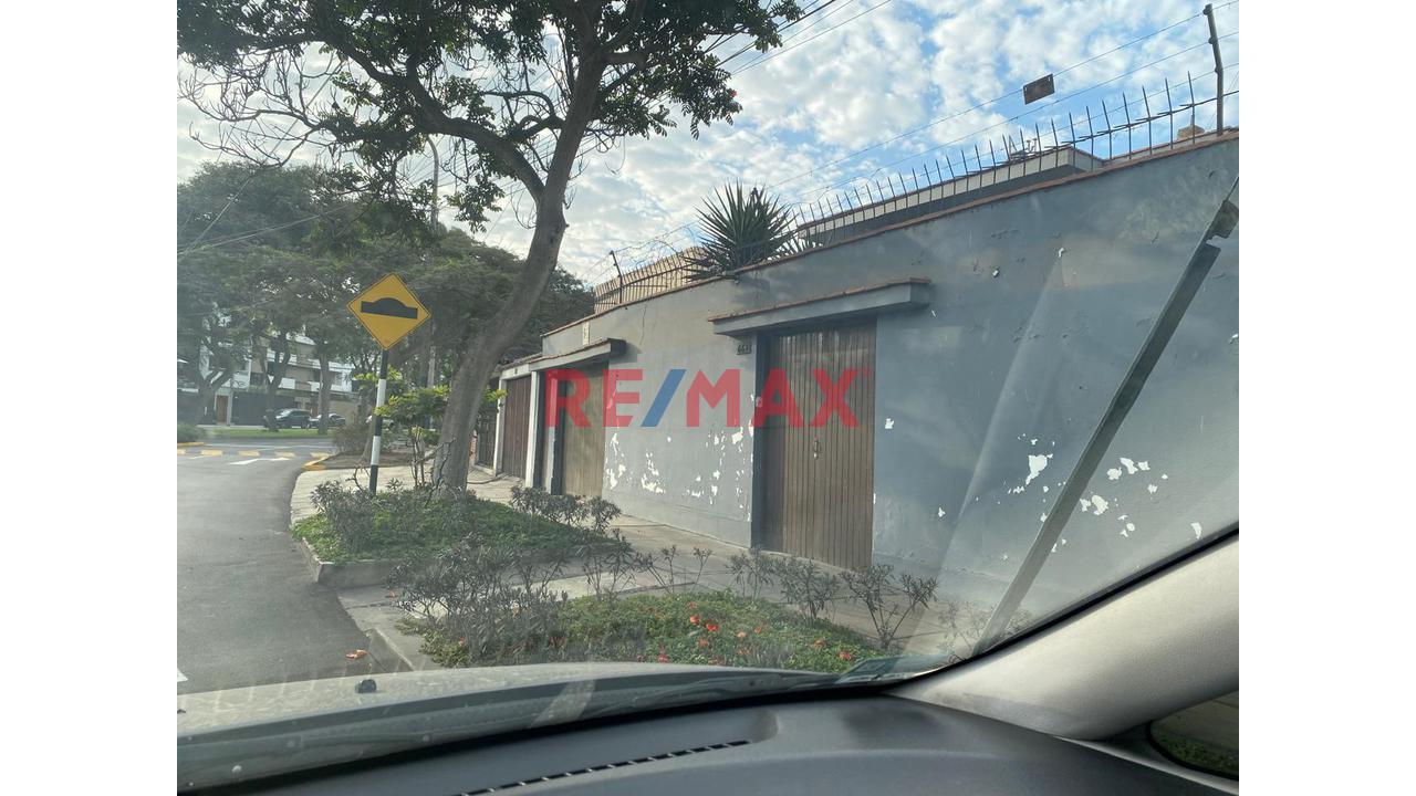 Vendo Casa Como Terreno En Surco - Chacarrilla - 11