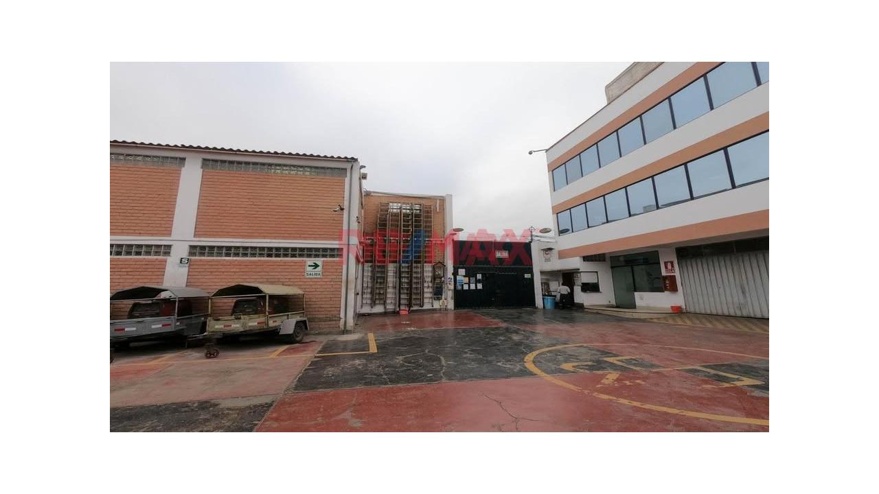 Venta De Local En La Campiña, Chorrillos. - 3