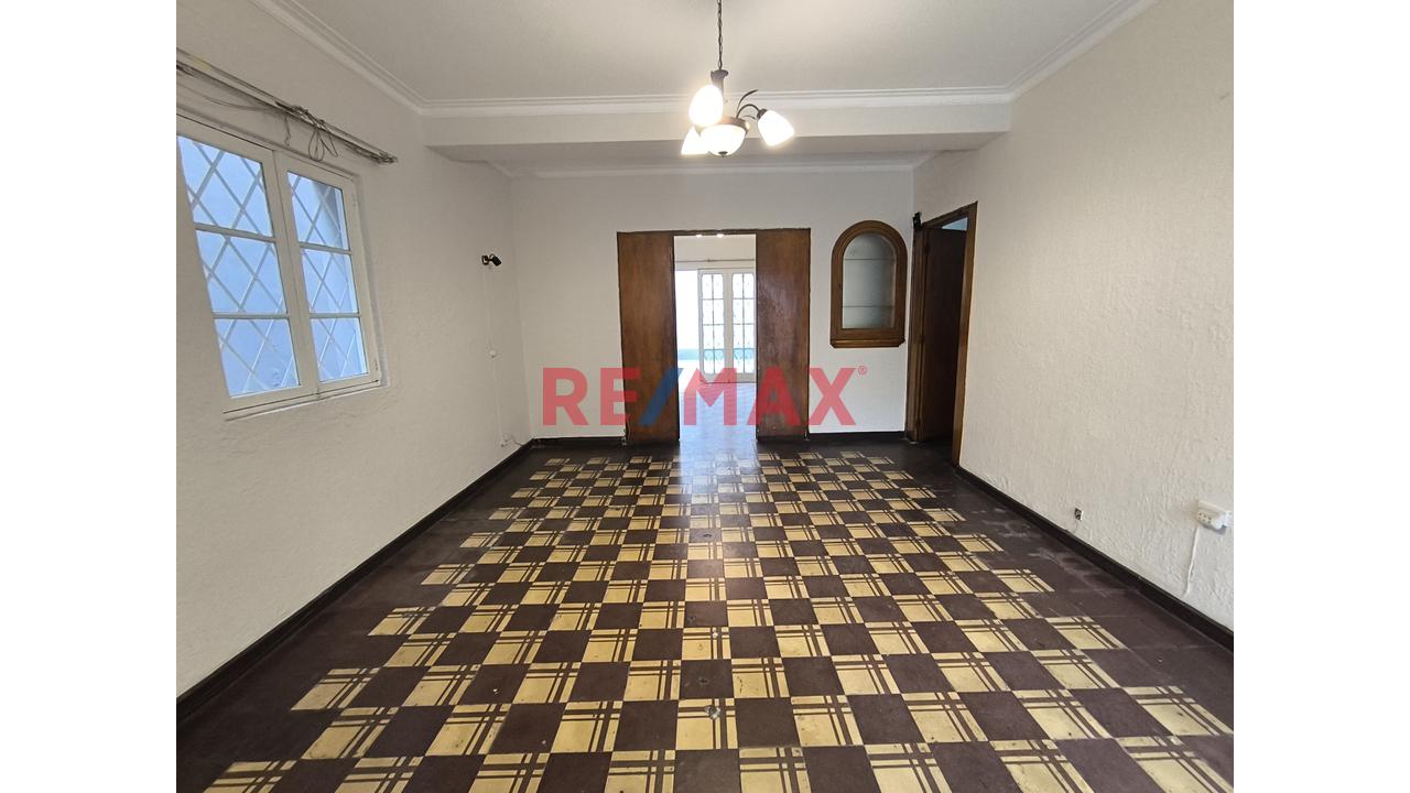 Alquiler De Local Comercial En Lince De 242 M² - Zonificacion Cm - 7