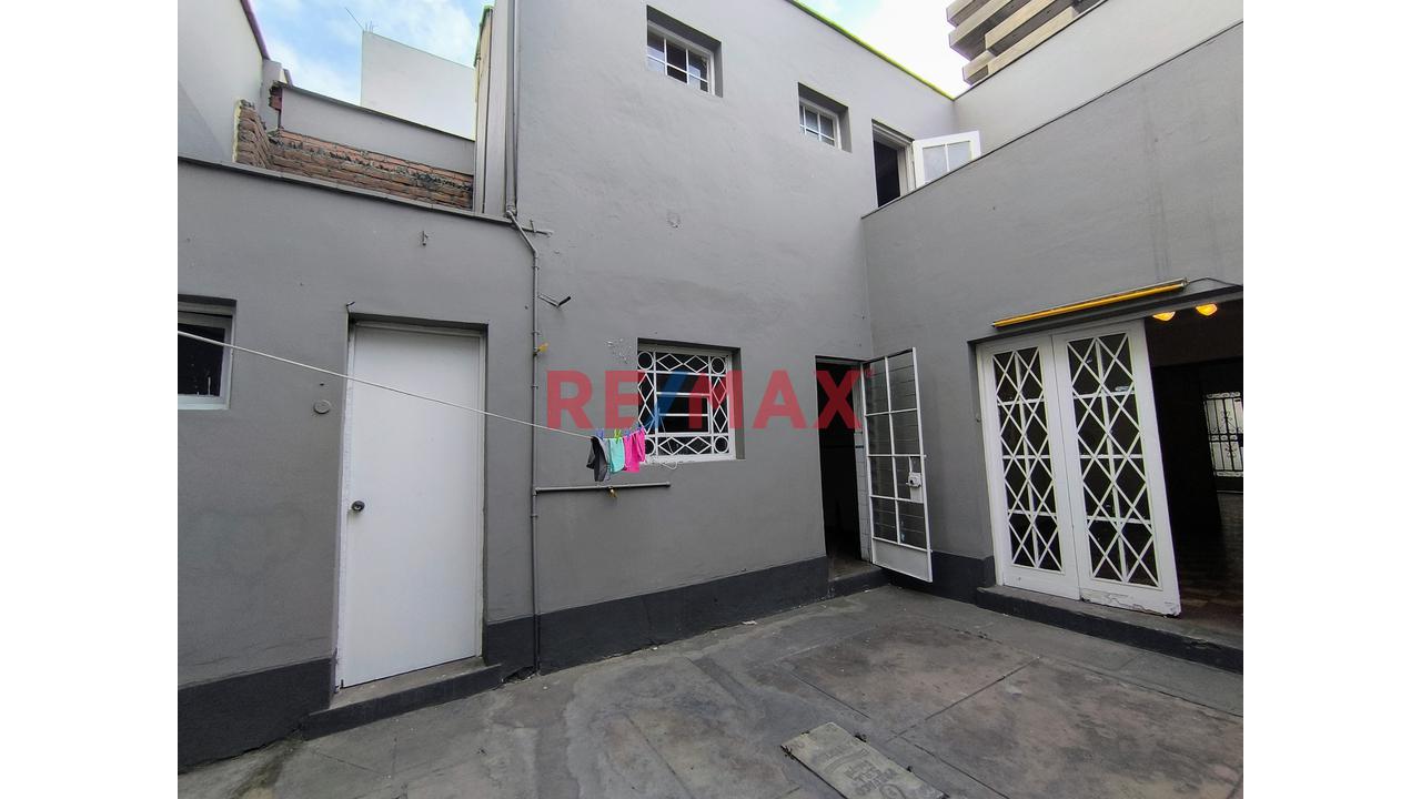 Alquiler De Local Comercial En Lince De 242 M² - Zonificacion Cm - 4