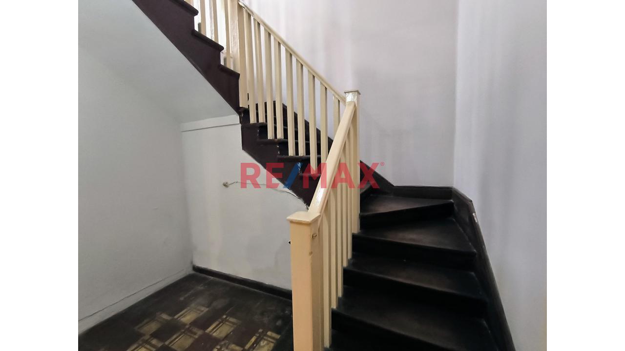Alquiler De Local Comercial En Lince De 242 M² - Zonificacion Cm - 9