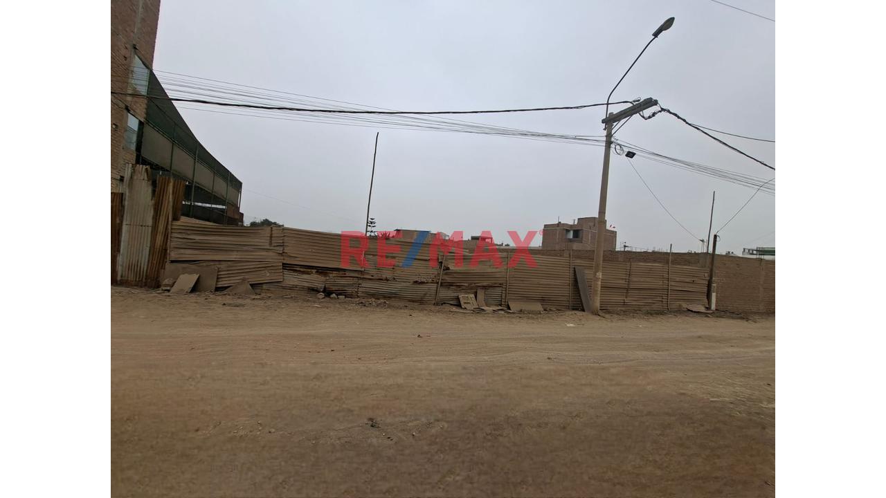 Exclusiva Oportunidad De Inversión: Terreno De 932.40 M² En Puente Piedra - 1