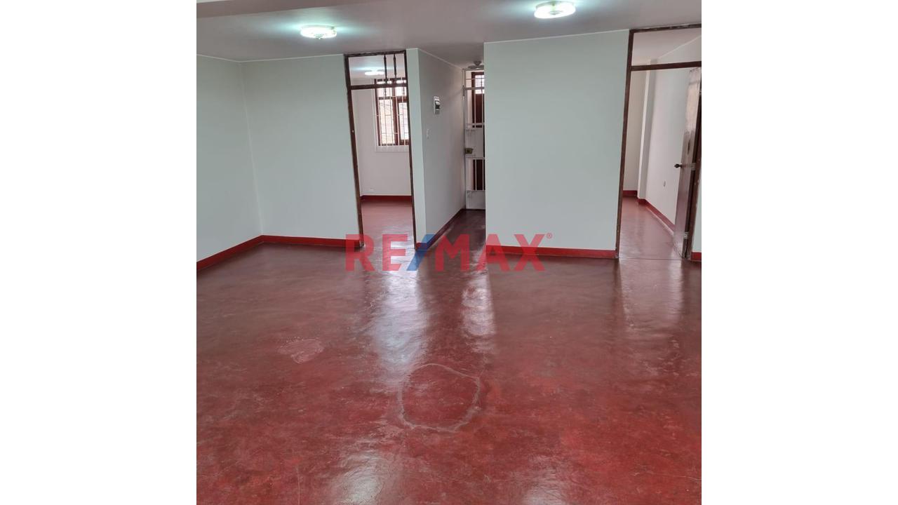 Casa De Dos Pisos En Venta Alt. Km 22 Av. Universitaria En Indoamerica, Carabayllo - 5