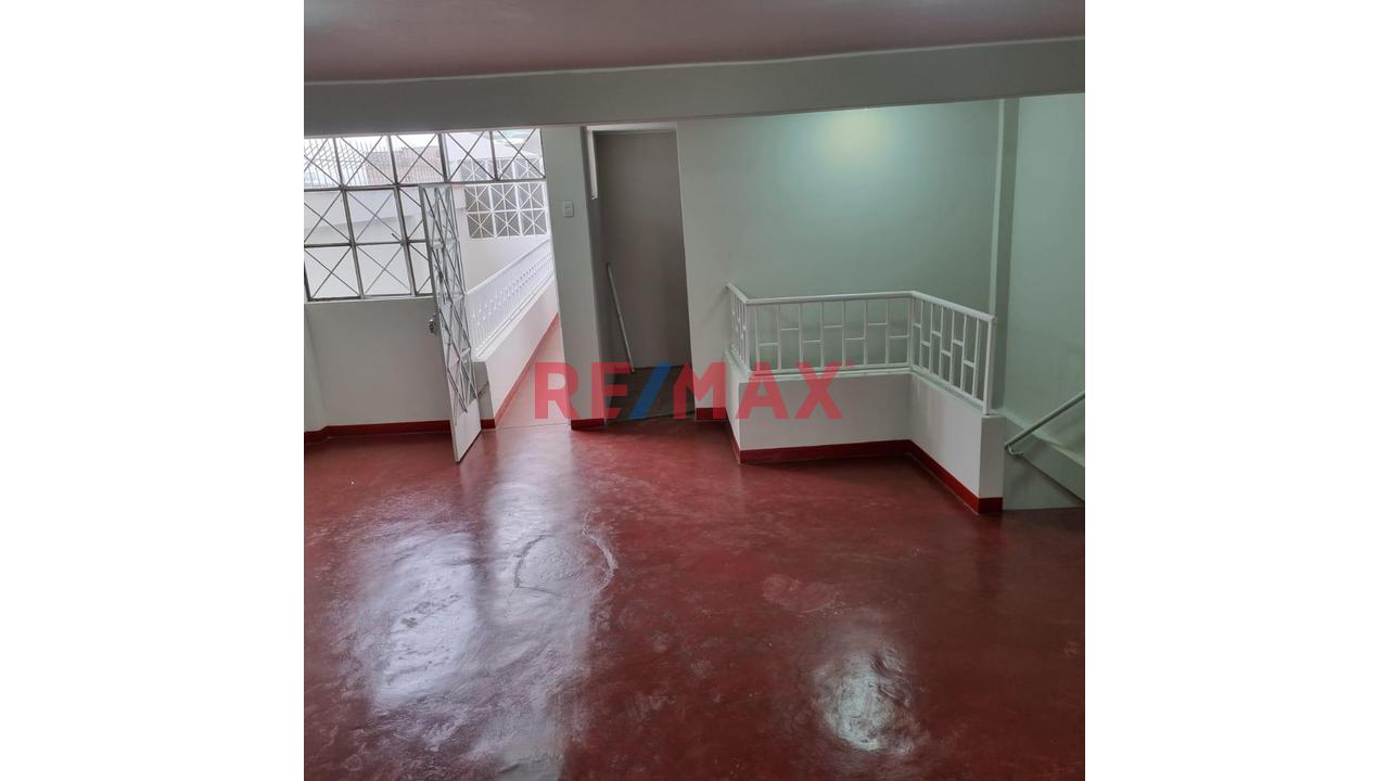 Casa De Dos Pisos En Venta Alt. Km 22 Av. Universitaria En Indoamerica, Carabayllo - 4