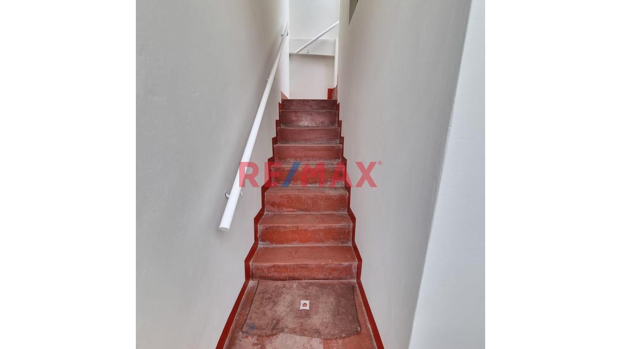 Casa De Dos Pisos En Venta Alt. Km 22 Av. Universitaria En Indoamerica, Carabayllo - 9