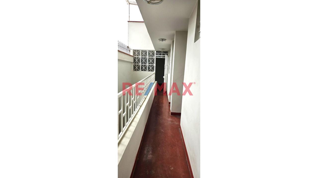 Casa De Dos Pisos En Venta Alt. Km 22 Av. Universitaria En Indoamerica, Carabayllo - 8