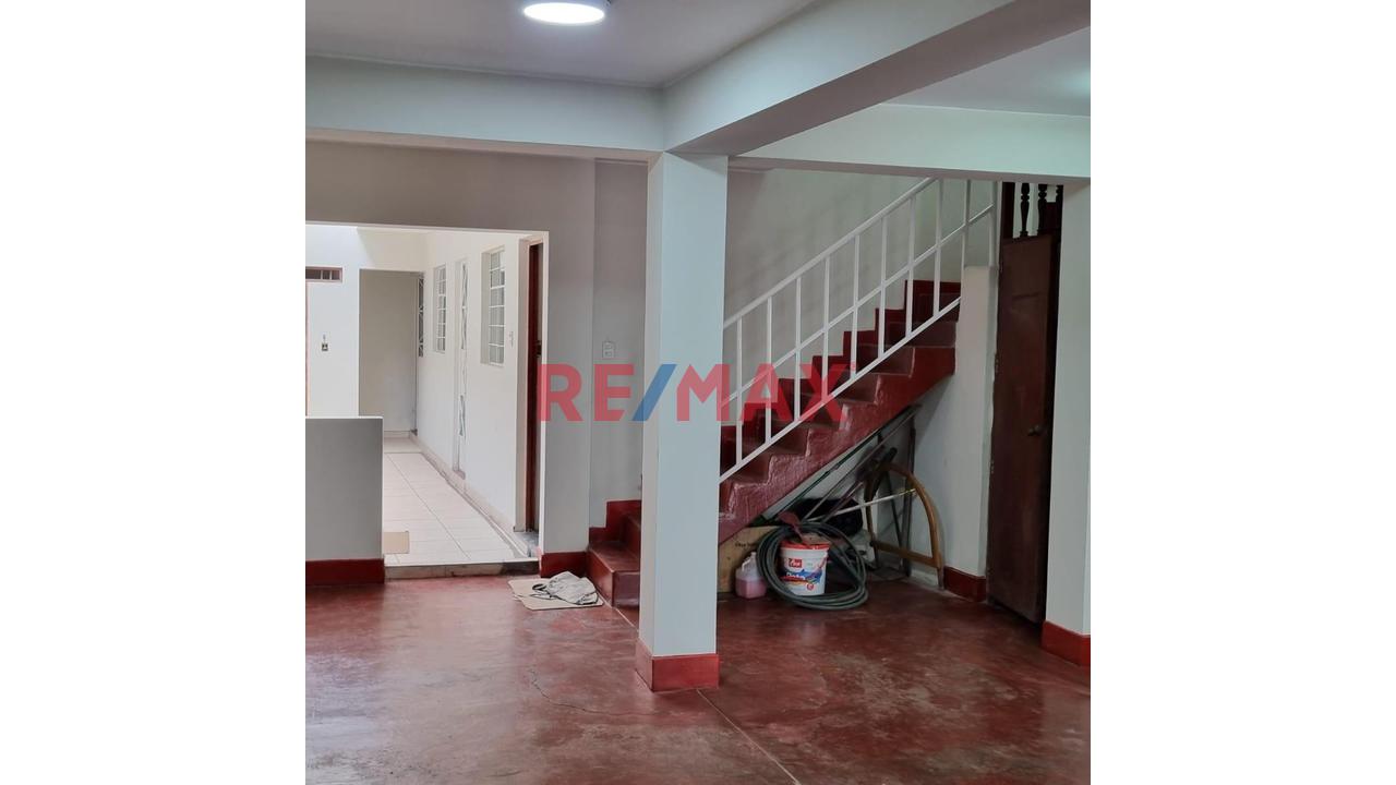 Casa De Dos Pisos En Venta Alt. Km 22 Av. Universitaria En Indoamerica, Carabayllo - 7