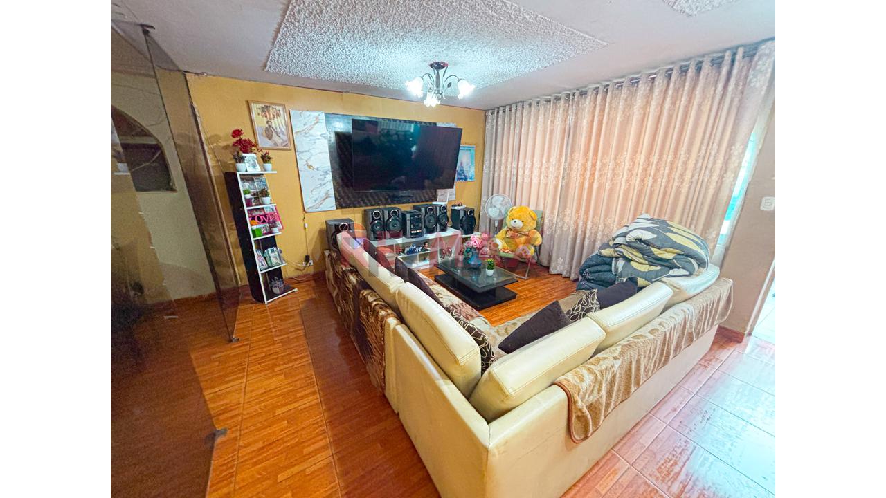 Venta De Casa En Esquina A Pocos Metros De Av. Retablo – Urb. El Pinar, Comas — foto 2