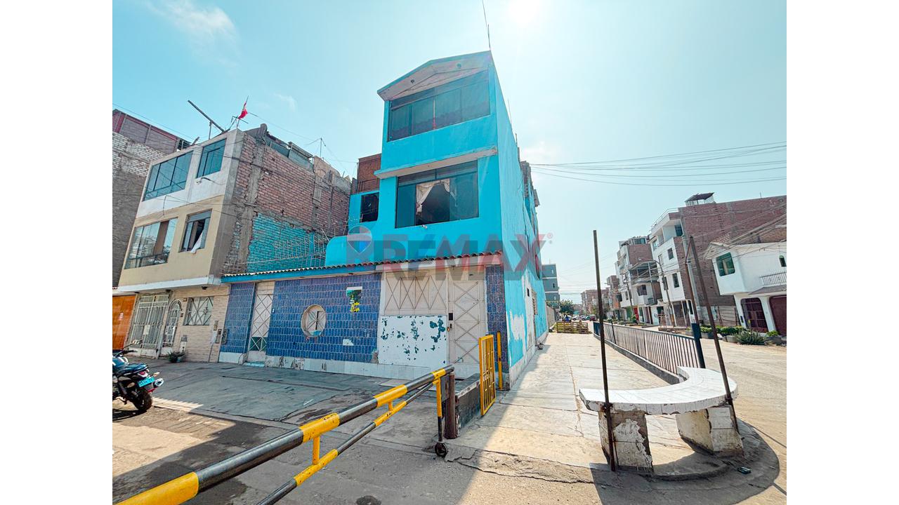 Venta De Casa En Esquina A Pocos Metros De Av. Retablo – Urb. El Pinar, Comas