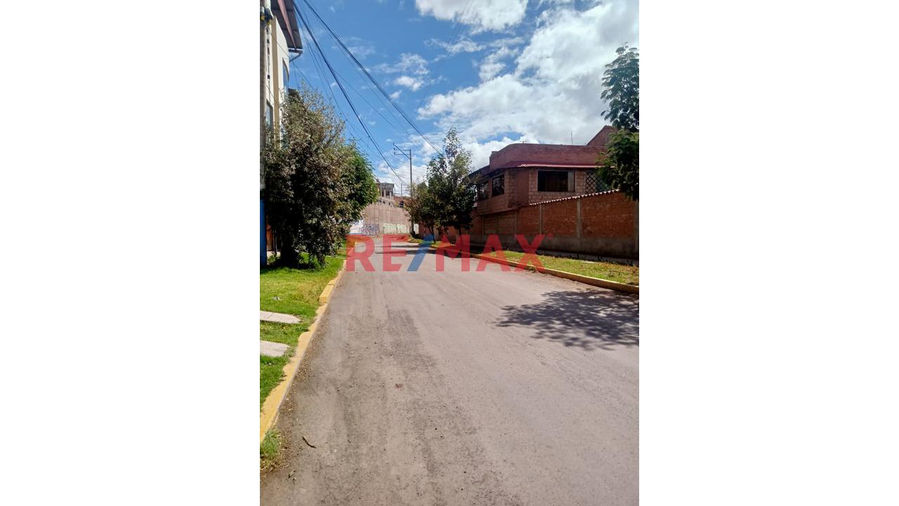En Venta – Amplia Casa Familiar En Las Joyas, San Sebastián - 14