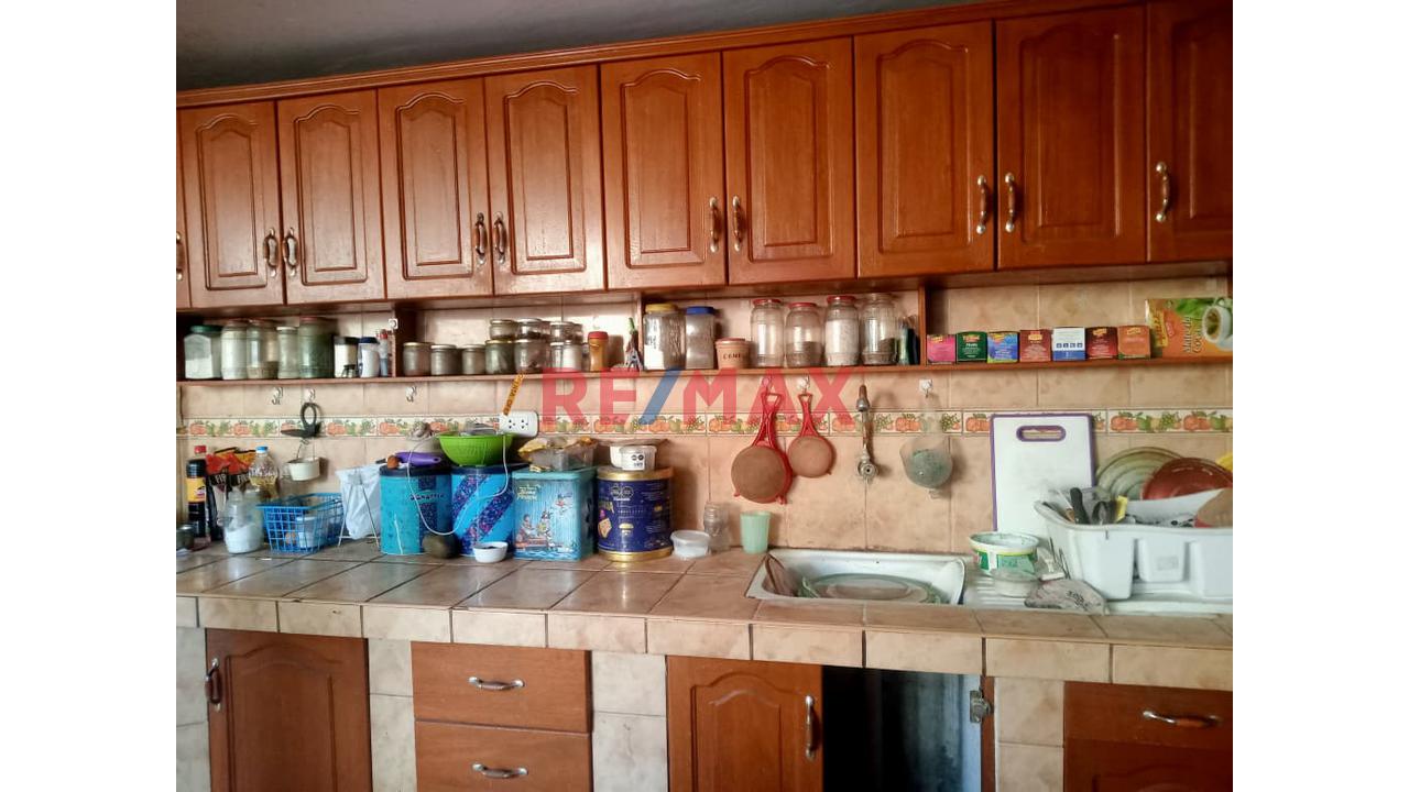 En Venta – Amplia Casa Familiar En Las Joyas, San Sebastián - 6