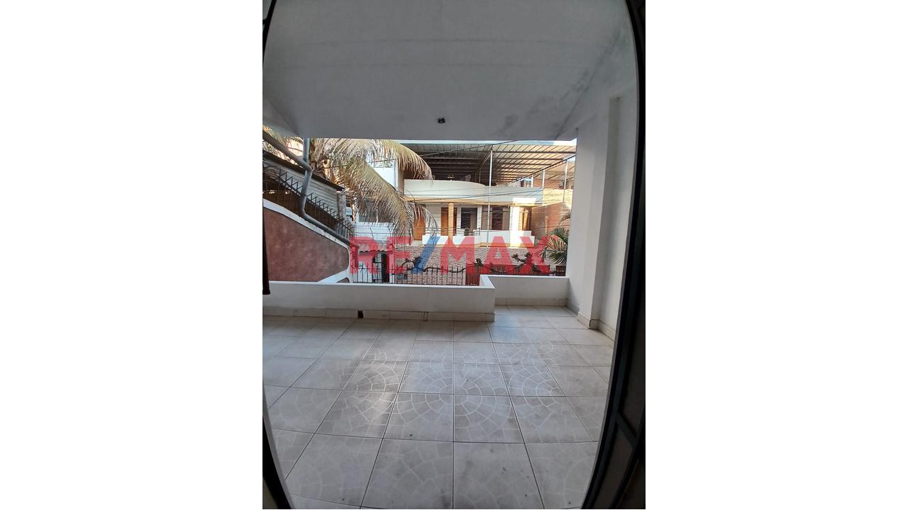 Hermosa Casa De 2 Pisos En Venta En La Urb Santa Ana De 203 Mts 2 — foto 7