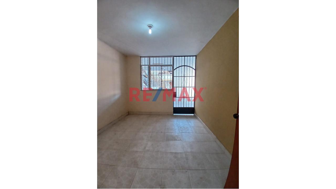 Hermosa Casa De 2 Pisos En Venta En La Urb Santa Ana De 203 Mts 2 — foto 10